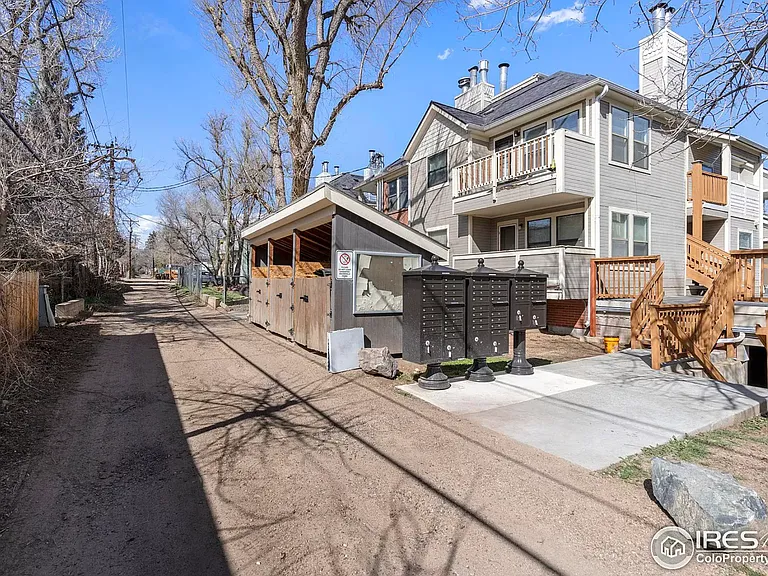 3025 Broadway St #29 — Photo 22
