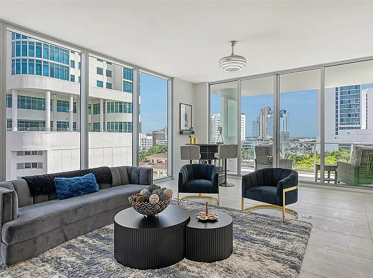 301 Quay Cmn #606 — Photo 8