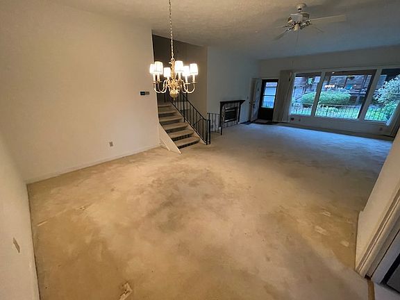 5th image of 171 Granger Rd Unit 102