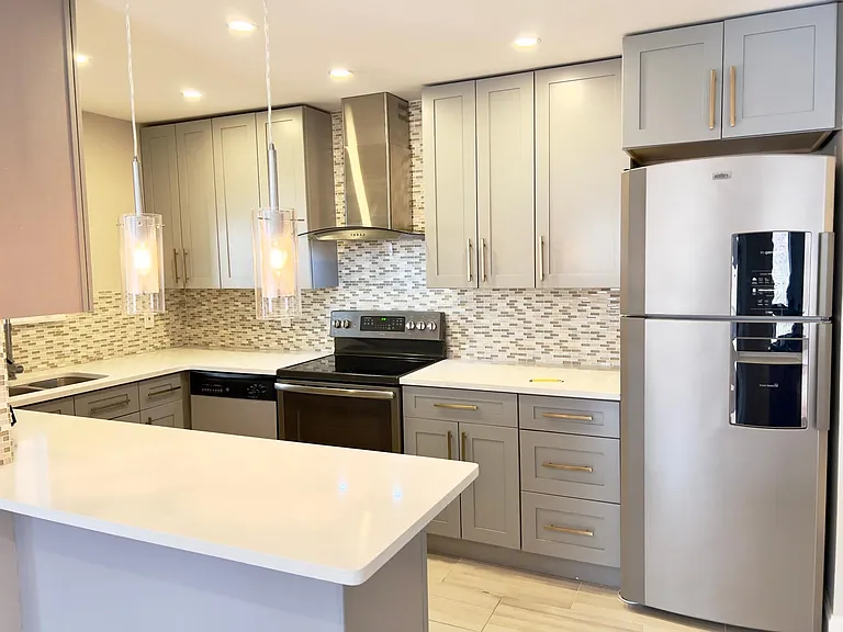 114 Fox Run Ln — Photo 1