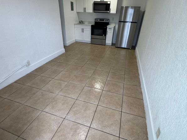 2160 NW 29th St APT 3