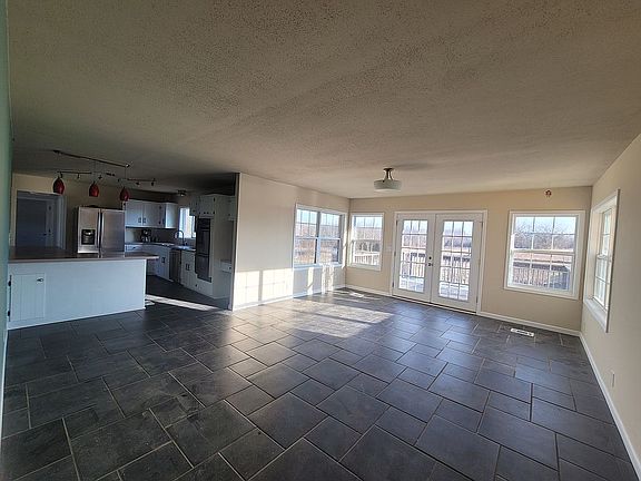 4th image of 9607 E 203rd St