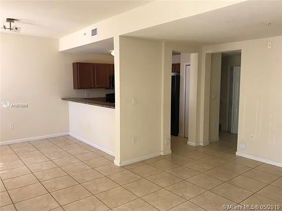 4th image of 11503 NW 89th St APT 209