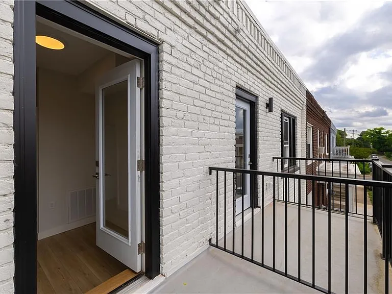 111 S Stafford Ave #B-2 — Photo 13