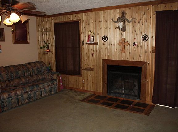 2nd image of 418 Garland Dr APT 231