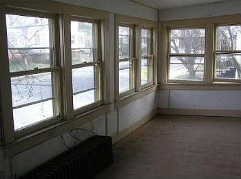 2nd image of 20 Ashwood Ter