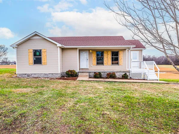 8497 Bowling Green Rd, Scottsville, KY 42164