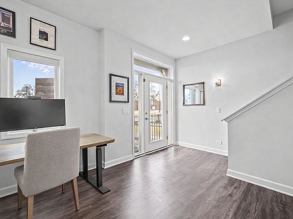 2nd image of 1229 Shermer Rd