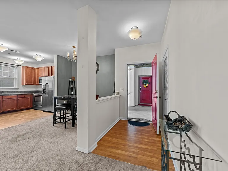 2424 Chancery Ln #207-1 — Photo 11
