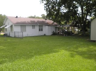 207 1st St, Dequincy, LA 70633