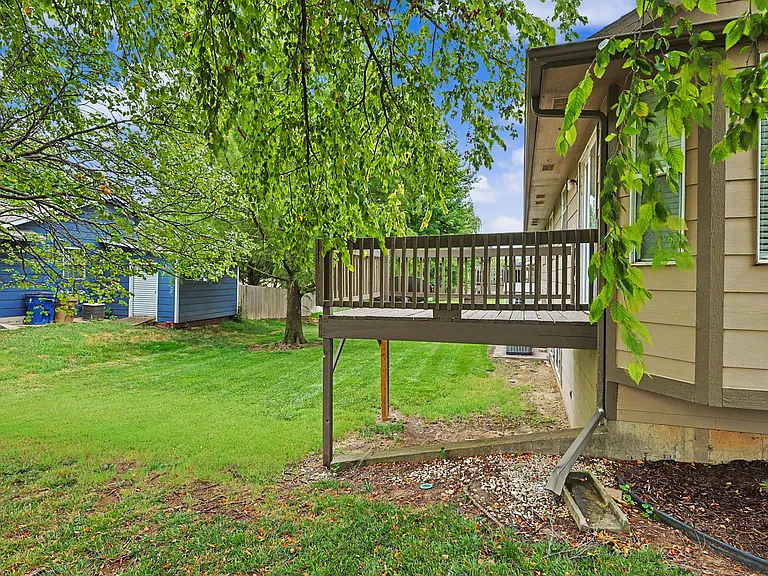 2316 N Shefford Cir — Photo 40