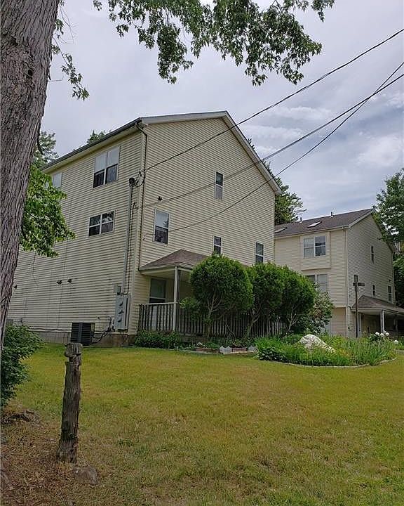 1st image of 17 McClintock St #3