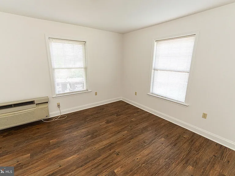 804 Travers St #2 — Photo 22