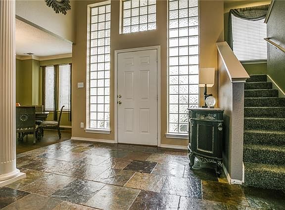 3rd image of 6604 Pleasant Valley Pl