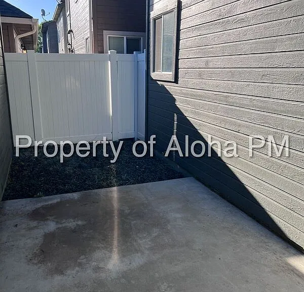 4542 W Brennen St — Photo 19