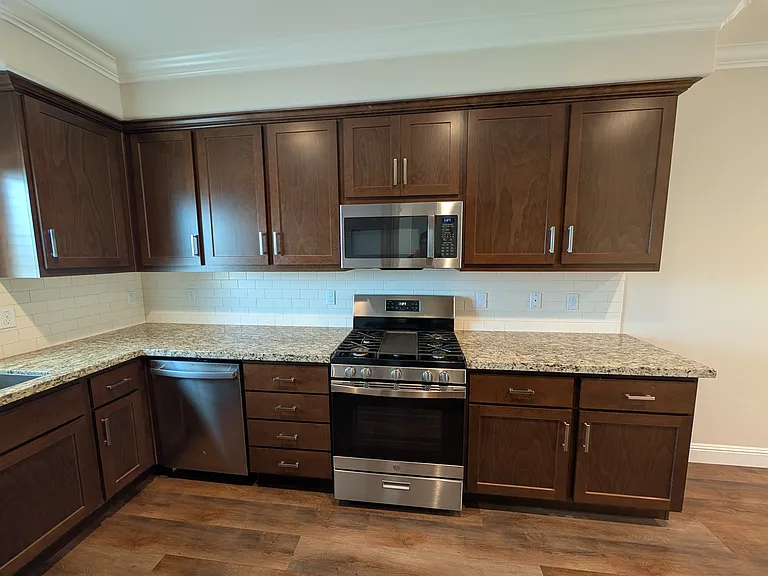 135 Bundeson Cir — Photo 6
