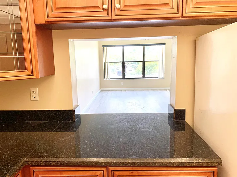 2312 S Cypress Bend Dr #209 — Photo 8