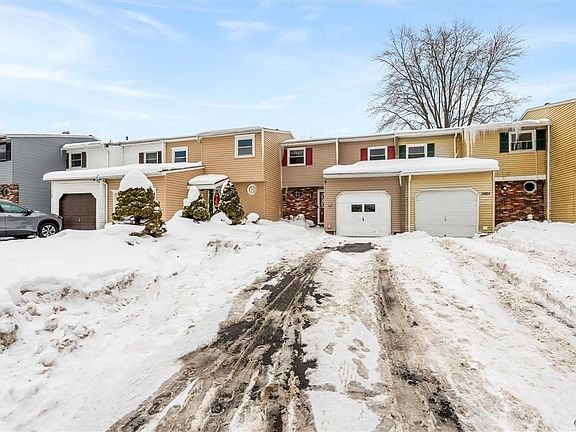 4th image of 8014 Marlin Dr #A