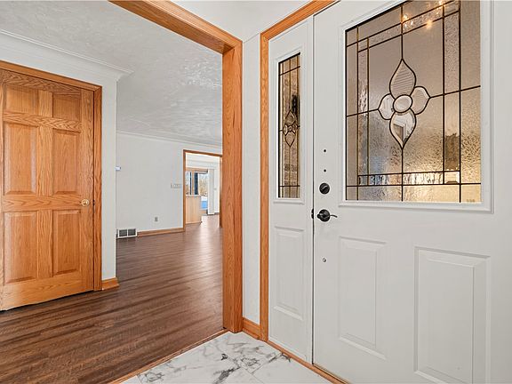 5th image of 230 Roebling Dr
