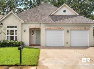 104 Sadie Ln, Fairhope, AL 36532