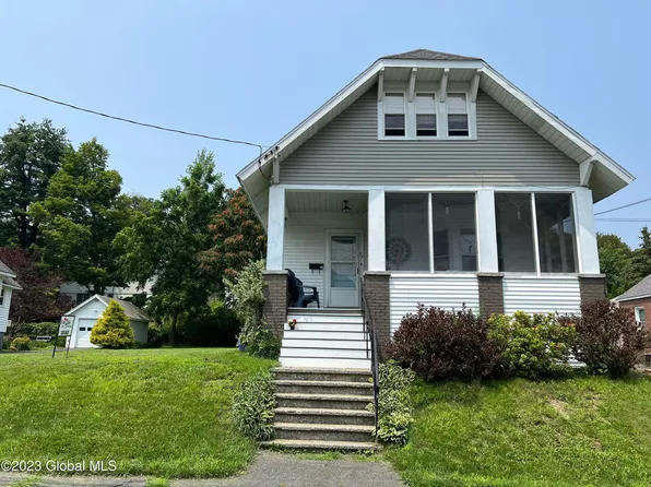 39 Euclid Avenue, Troy, NY 12180