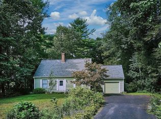 16 Spruce Ln, Northampton, MA 01062