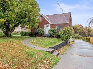 3217 Elderwood Dr, Bethel Park, PA 15102