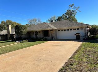 1903 Inglewood St, Henderson, TX 75654
