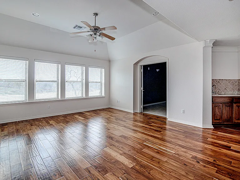 828 Thomas Crossing Dr — Photo 20