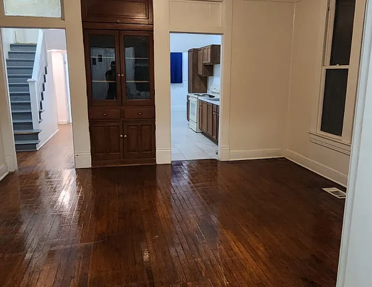 2908 S Battery St — Photo 1