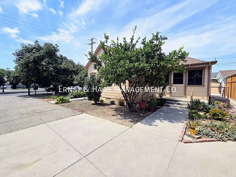 9497 Foster Rd — Photo 32
