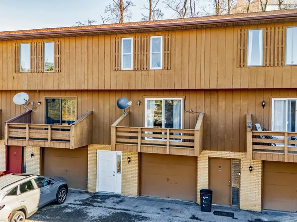 990 Northwestern Ave APT D, Morgantown, WV 26505