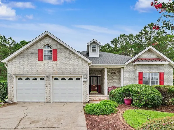 8817 Lansdowne Dr NW, Calabash, NC 28467