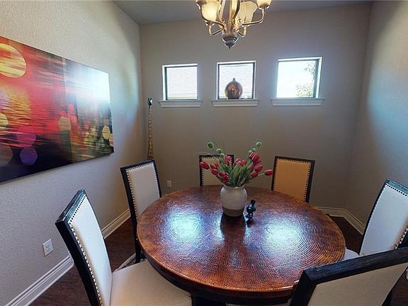 5th image of 207 Long Creek Blvd