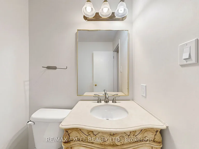 21 Mary Gapper Cres — Photo 27