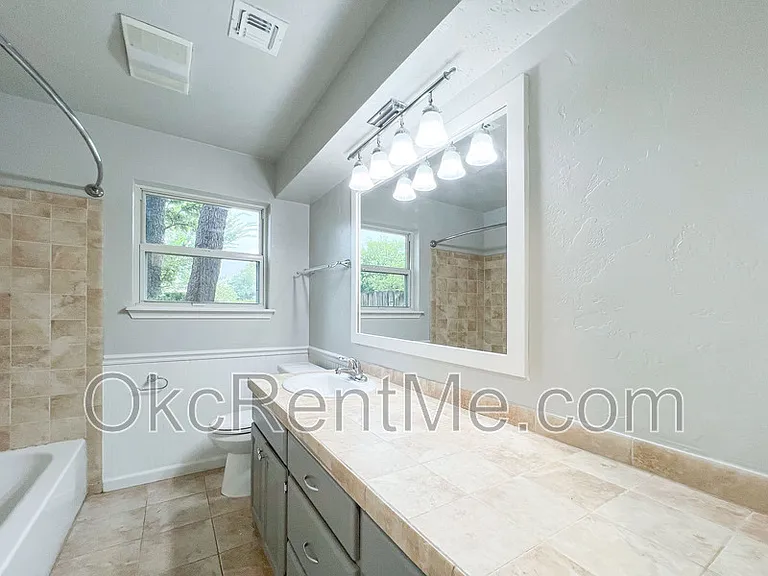 2700 N Wheeler Ave — Photo 18