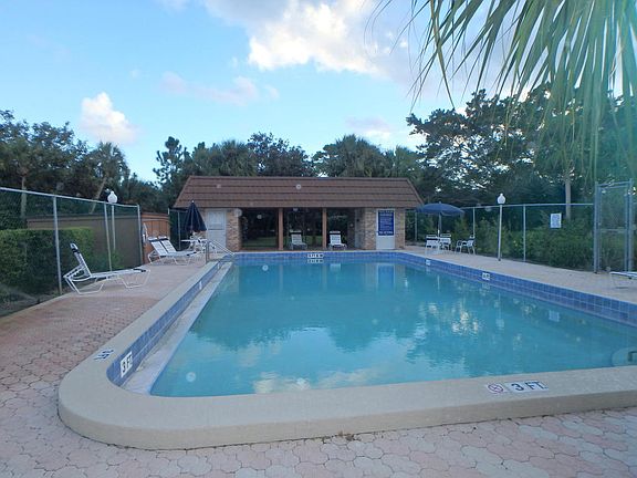 4th image of 6163 SE Riverboat Dr