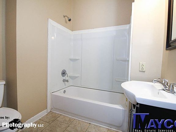 4th image of 284 Prospect St #B
