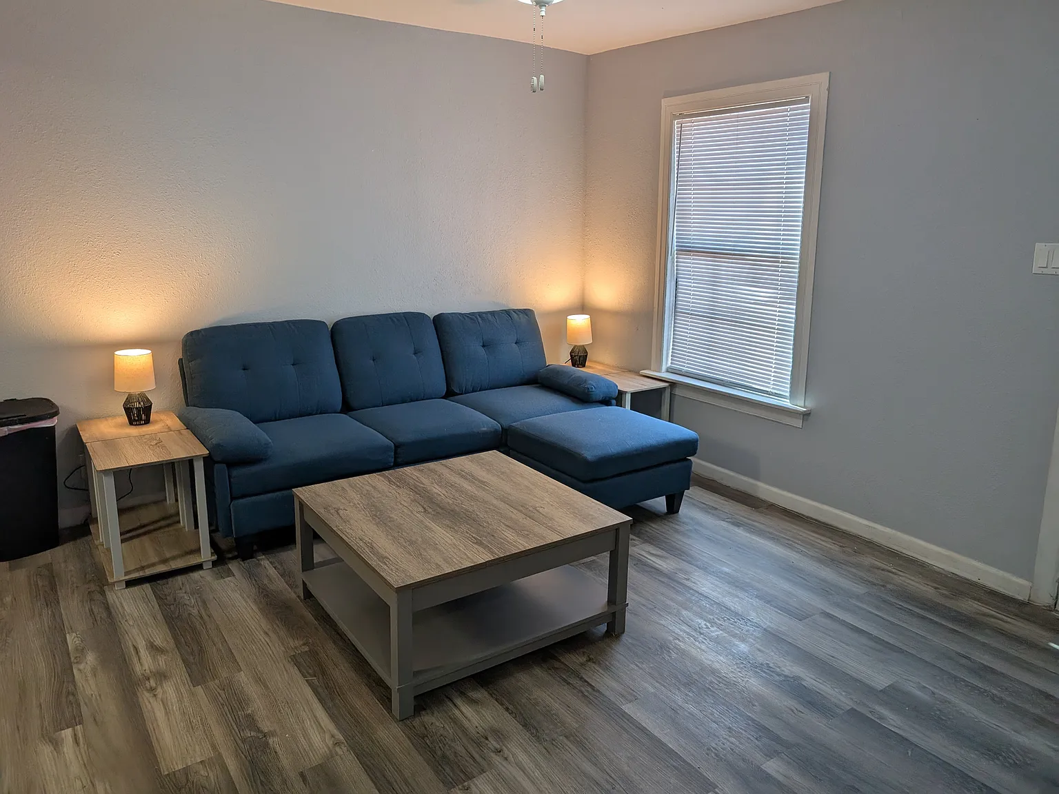 3 bed, 964 sqft, $2,500 — Photo 2