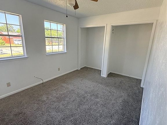 3rd image of 1008 Stephen St