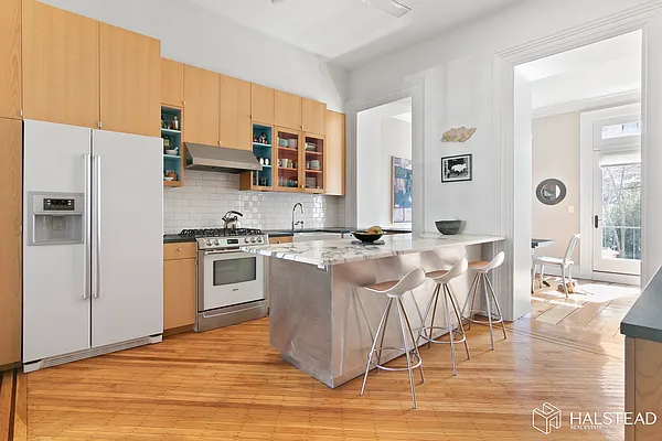 Rented by Halstead Real Estate | media 5