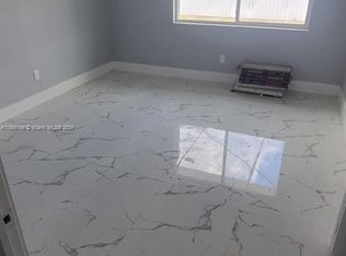 3350 NW 101st St, Miami, FL 33147