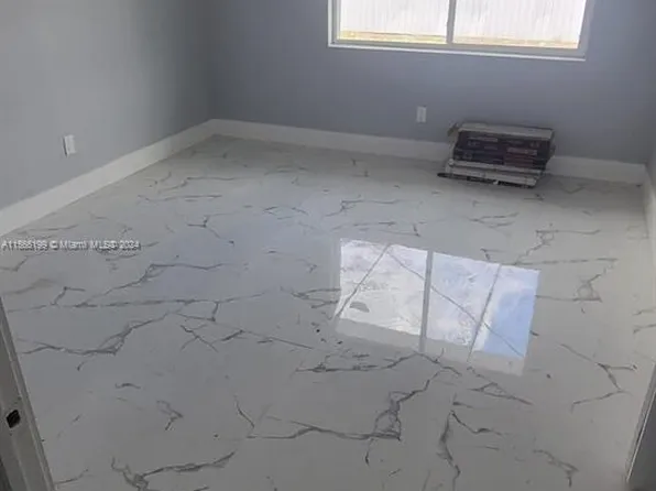 3350 NW 101st St, Miami, FL 33147