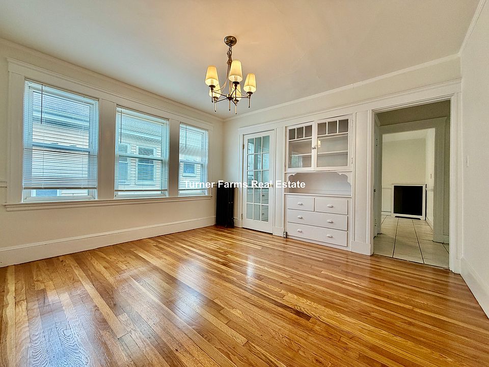 1st image of 157 Boston Ave #2