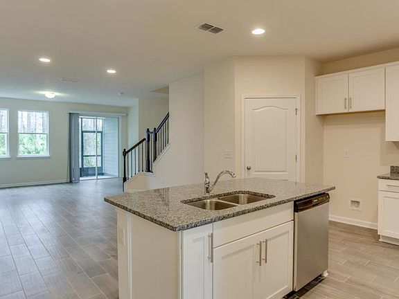 2nd image of 23 Alemany Pl