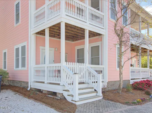 302 Marina View Drive, Southport, NC 28461