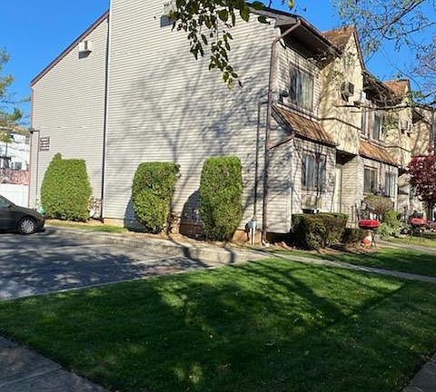 3rd image of 360 Barlow Ave APT 40A
