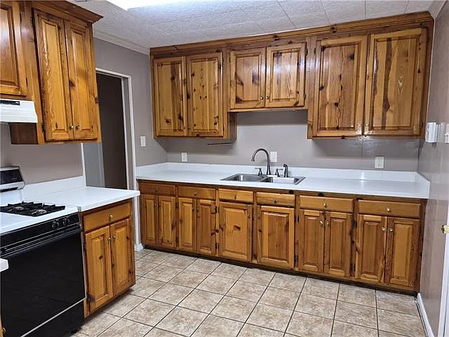 2425 Ramsey Dr — Photo 4