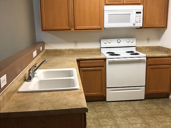 3rd image of 5258 E Desert Straw Ln
