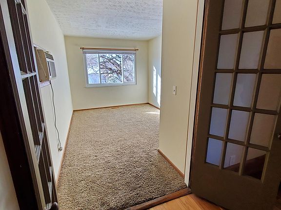 4th image of 31 W Como Ave #A